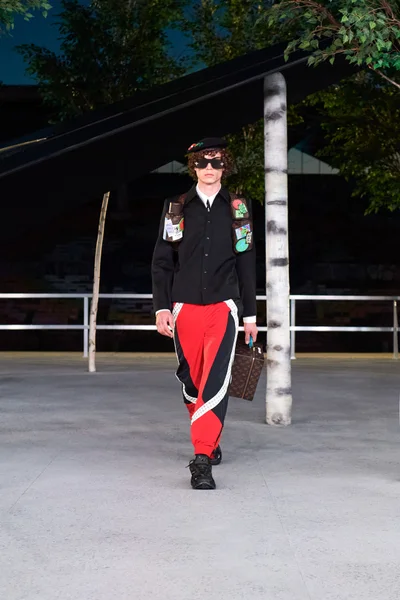 Look 83